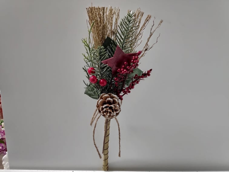 Christmas Swag - Evergreen Silk Plants