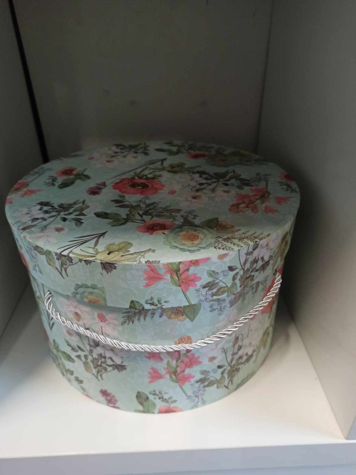 floral mint green poppy hatbox 15cm x 24cm