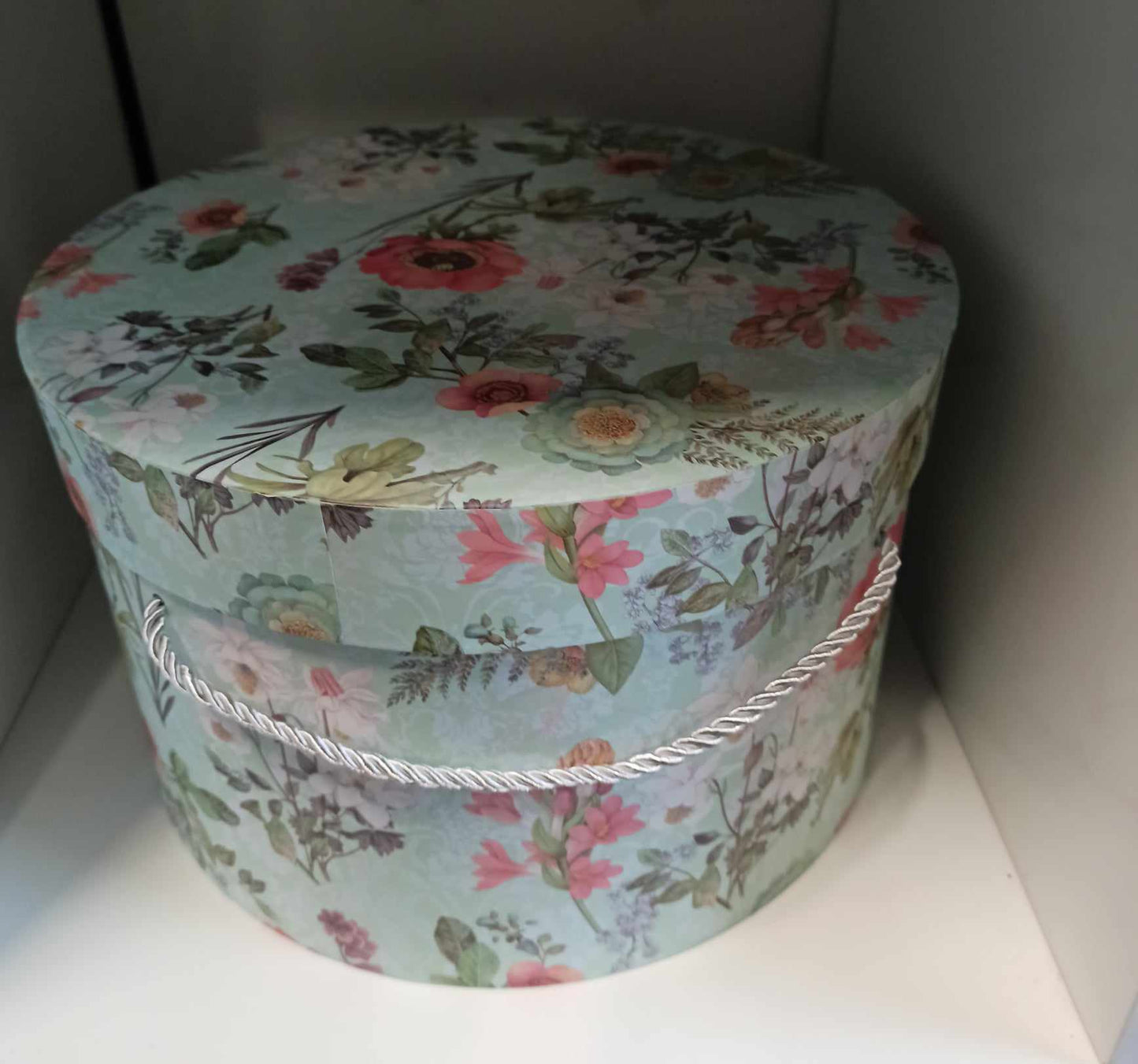 floral mint green poppy hat box 17cm x27 cm - Evergreen Silk Plants