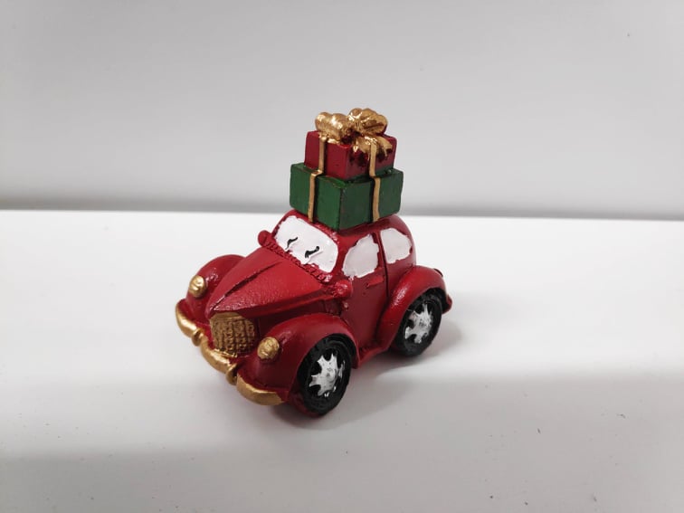 Christmas Ceramic car - Evergreen Silk Plants