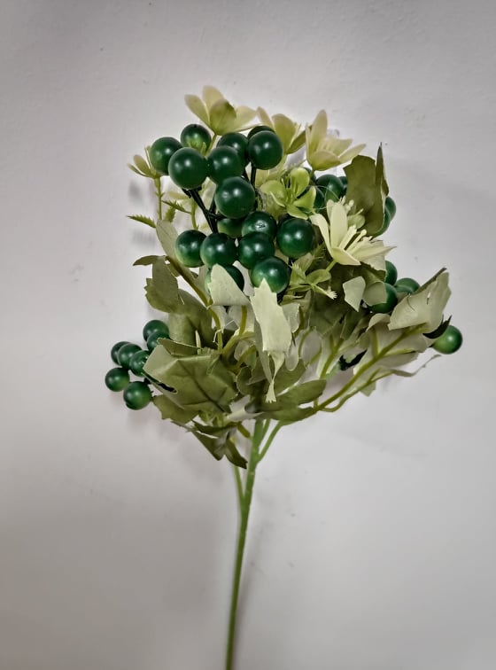 Berry Spray DK Green | Evergreen Silk Plants