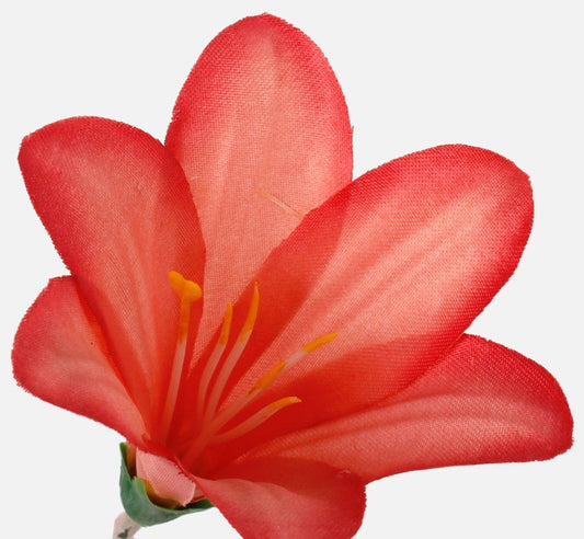 Single Lilly Flowerhead - Evergreen Silk Plants